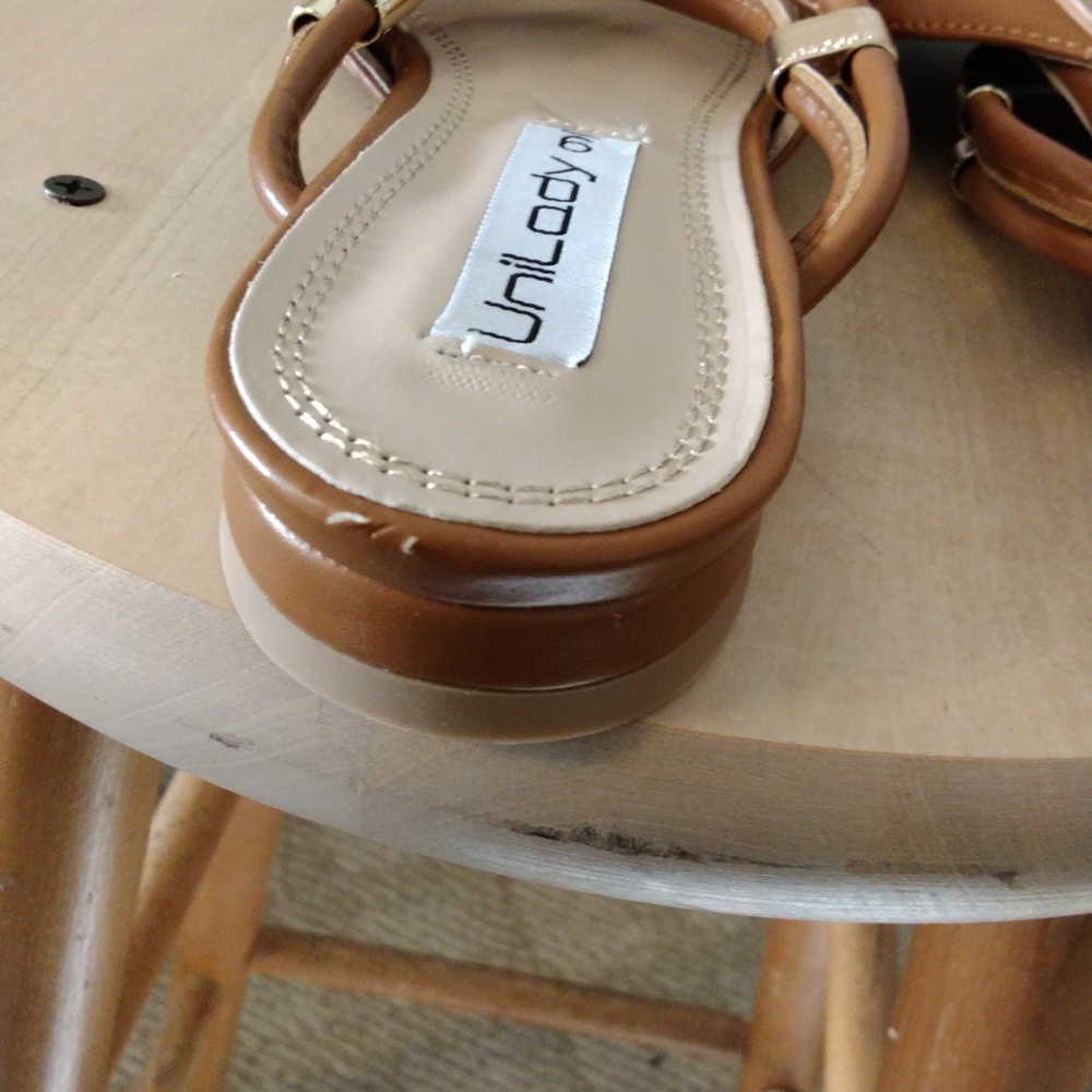 Shoes - Picture 6 of 6